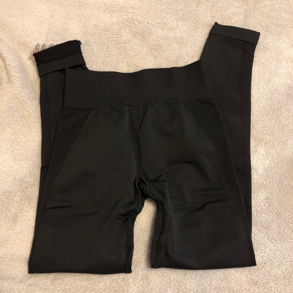 NEW! Gymshark Flex High Waisted Black/Gray Legging - Picture 2 of 6
